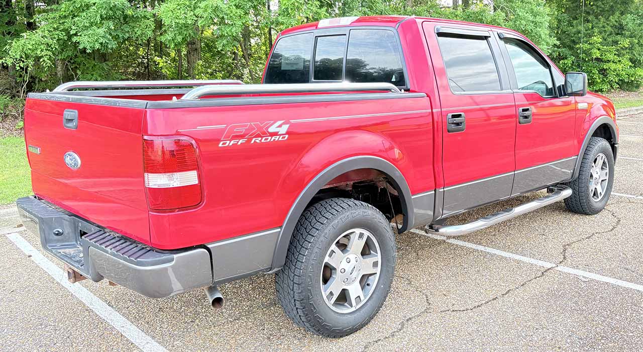 1st Image of a 2006 FORD F150 FX4
