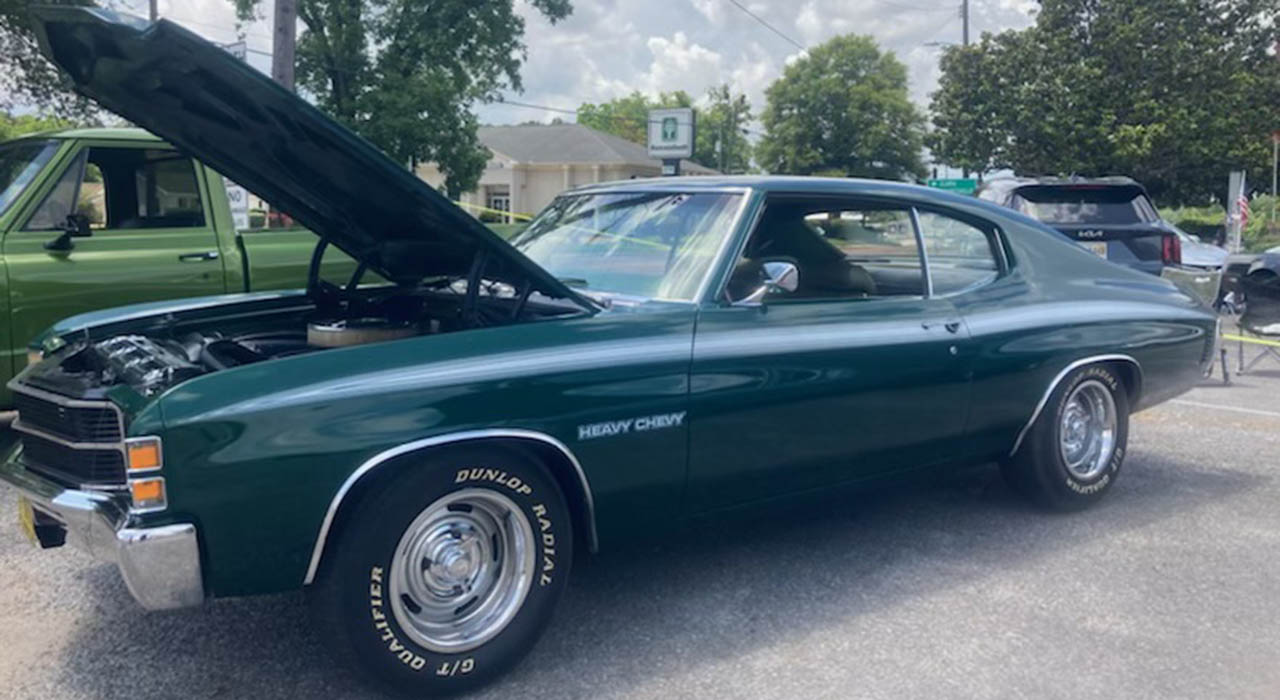 2nd Image of a 1971 CHEVROLET CHEVELLE