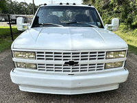 Image 6 of 17 of a 1994 CHEVROLET C3500 DUALLY