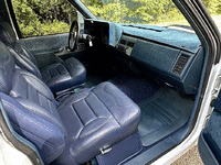 Image 12 of 17 of a 1994 CHEVROLET C3500 DUALLY