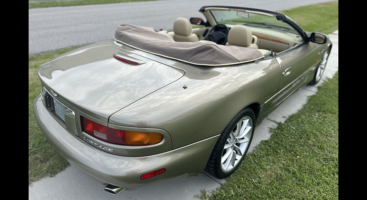 3rd Image of a 2002 ASTON MARTIN DB7 VANTAGE VOLANTE