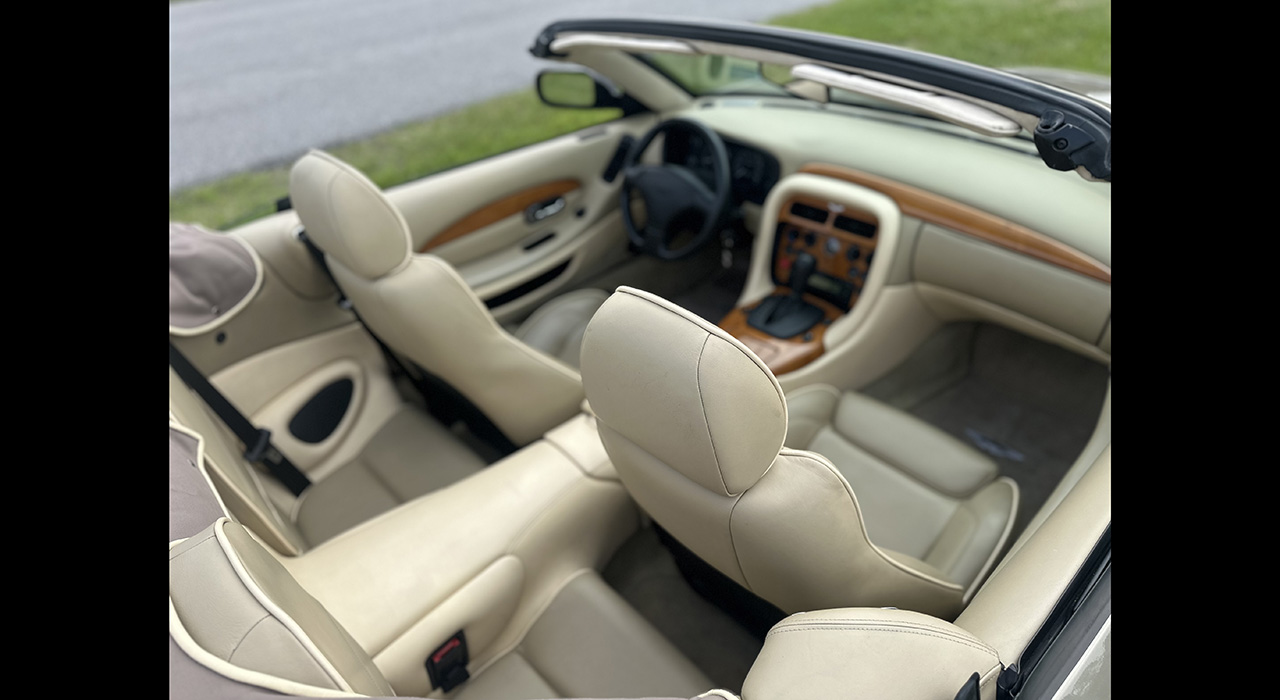 11th Image of a 2002 ASTON MARTIN DB7 VANTAGE VOLANTE