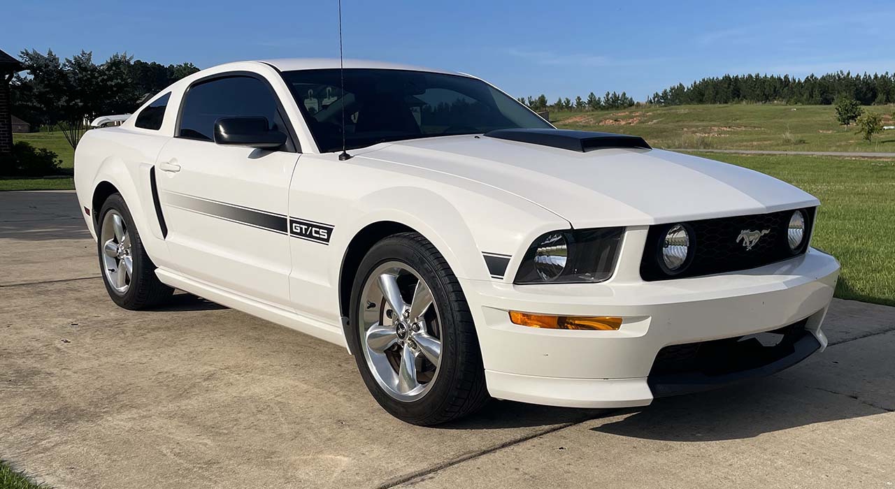 1st Image of a 2007 FORD MUSTANG GT