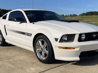 Image 2 of 14 of a 2007 FORD MUSTANG GT