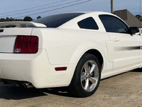 Image 4 of 14 of a 2007 FORD MUSTANG GT