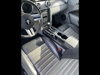 Image 6 of 14 of a 2007 FORD MUSTANG GT