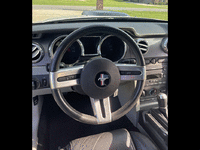 Image 8 of 14 of a 2007 FORD MUSTANG GT