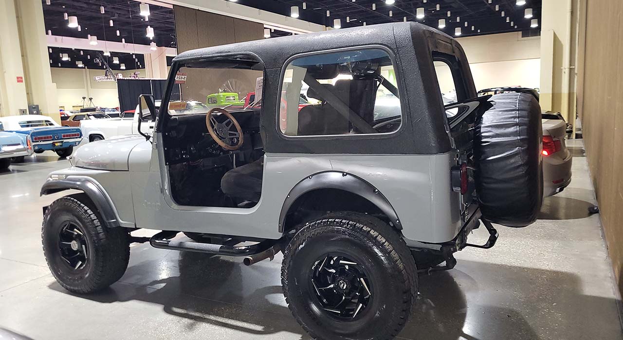 1st Image of a 1982 JEEP CJ7