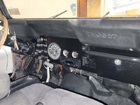 Image 9 of 14 of a 1982 JEEP CJ7