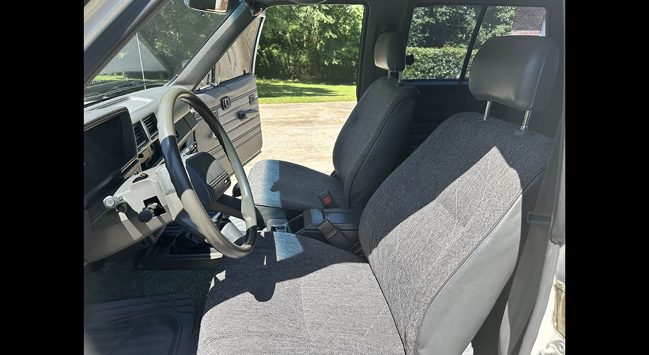 7th Image of a 1988 TOYOTA 4RUNNER DLX