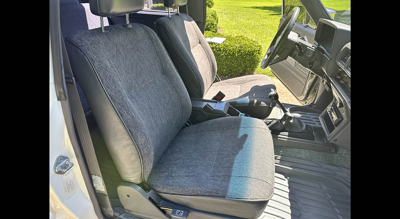 8th Image of a 1988 TOYOTA 4RUNNER DLX