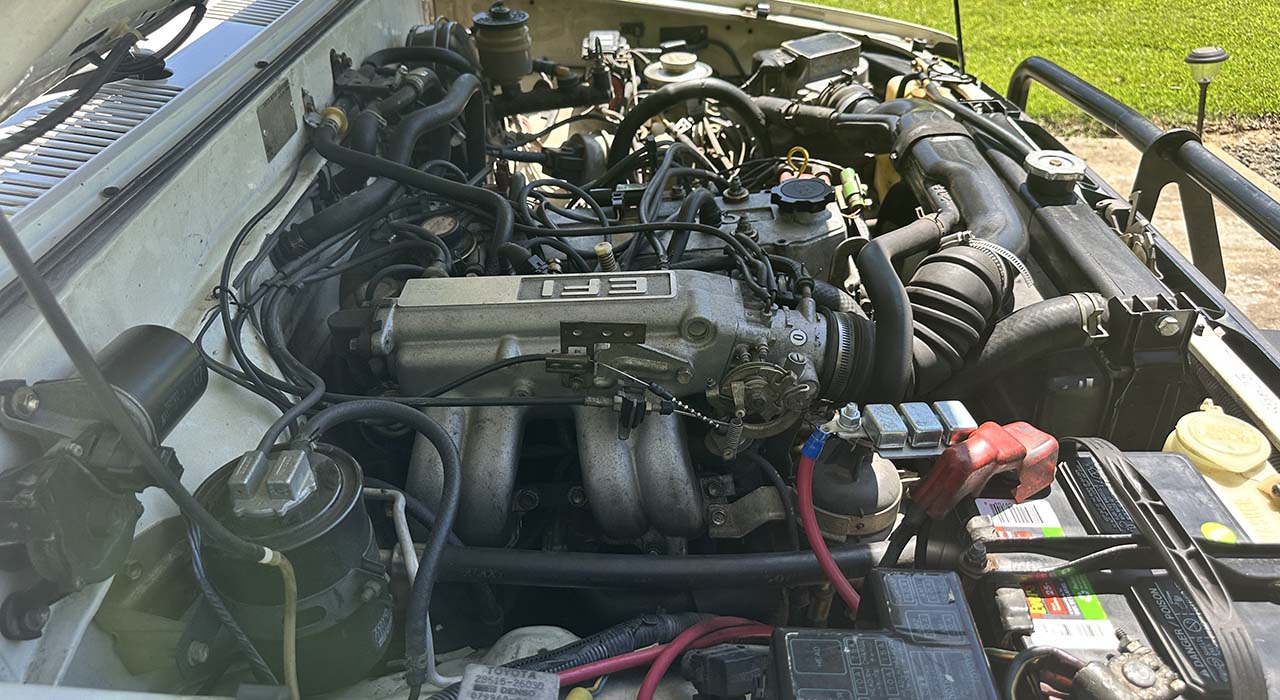 15th Image of a 1988 TOYOTA 4RUNNER DLX
