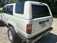 Image 3 of 16 of a 1988 TOYOTA 4RUNNER DLX
