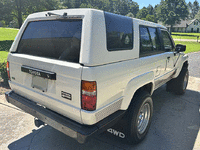 Image 4 of 16 of a 1988 TOYOTA 4RUNNER DLX