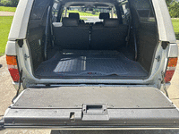 Image 7 of 16 of a 1988 TOYOTA 4RUNNER DLX