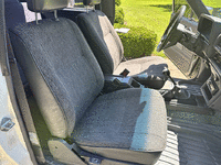 Image 9 of 16 of a 1988 TOYOTA 4RUNNER DLX