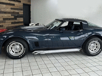 Image 9 of 24 of a 1981 CHEVROLET CORVETTE