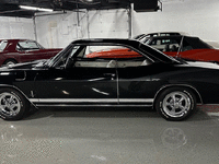 Image 5 of 13 of a 1965 CHEVROLET CORVAIR MONZA