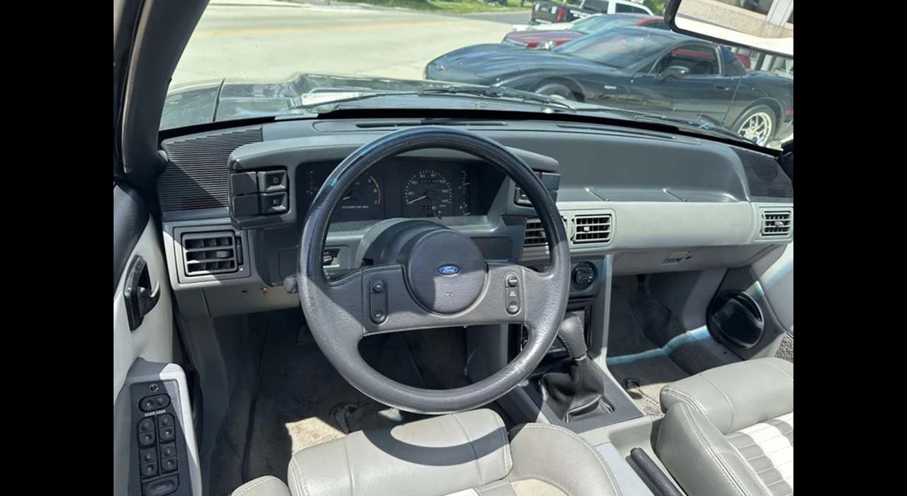 18th Image of a 1989 FORD MUSTANG GT