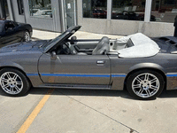 Image 7 of 21 of a 1989 FORD MUSTANG GT