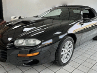 Image 2 of 33 of a 2000 CHEVROLET CAMARO SS