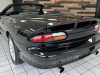 Image 5 of 33 of a 2000 CHEVROLET CAMARO SS