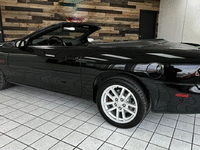 Image 6 of 33 of a 2000 CHEVROLET CAMARO SS