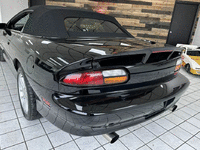 Image 7 of 33 of a 2000 CHEVROLET CAMARO SS