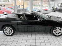 Image 10 of 33 of a 2000 CHEVROLET CAMARO SS