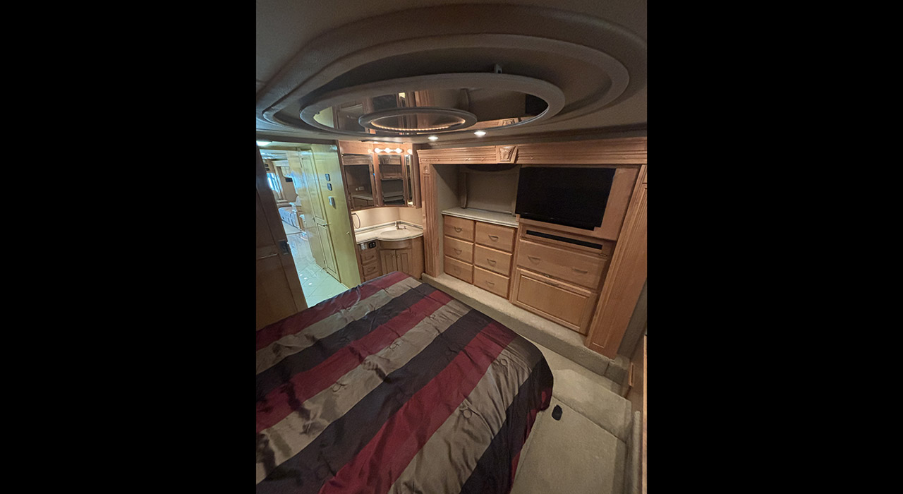 9th Image of a 2006 HOLIDAY RAMBLER NAVIGATOR