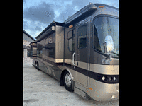 Image 2 of 11 of a 2006 HOLIDAY RAMBLER NAVIGATOR