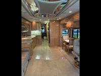 Image 7 of 11 of a 2006 HOLIDAY RAMBLER NAVIGATOR