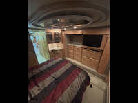 Image 10 of 11 of a 2006 HOLIDAY RAMBLER NAVIGATOR