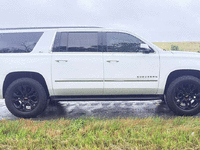 Image 2 of 4 of a 2017 CHEVROLET SUBURBAN Z71