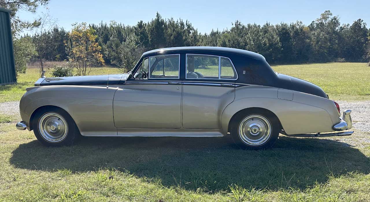 4th Image of a 1960 ROLLS ROYCE SILVER CLOUD 2