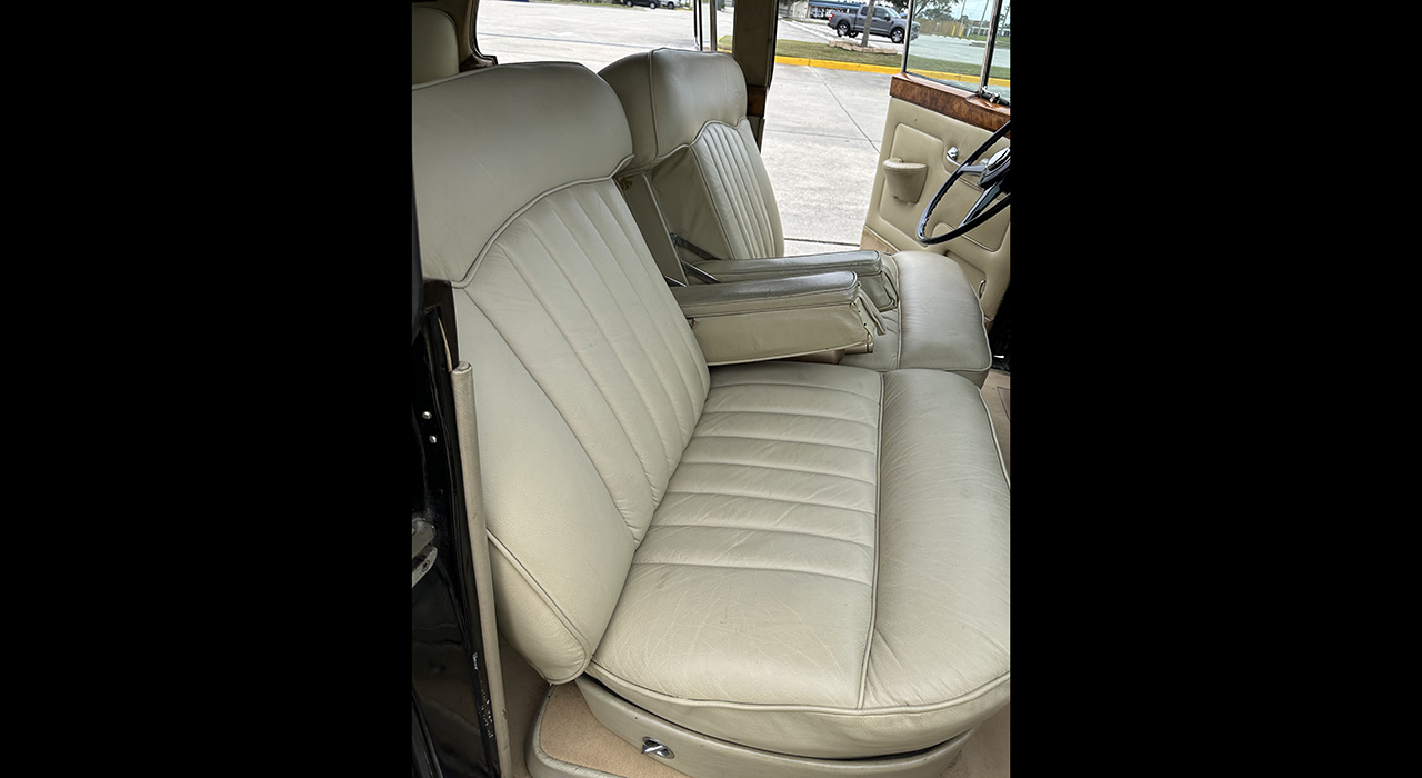 8th Image of a 1960 ROLLS ROYCE SILVER CLOUD 2