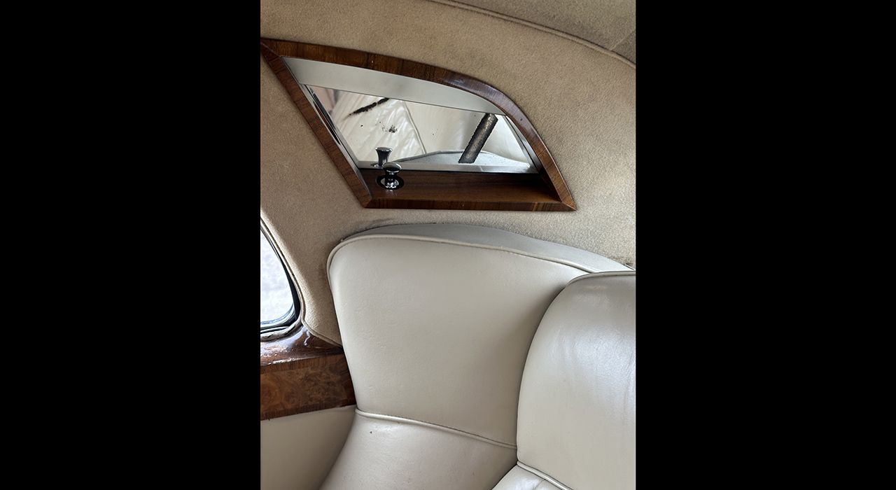 10th Image of a 1960 ROLLS ROYCE SILVER CLOUD 2