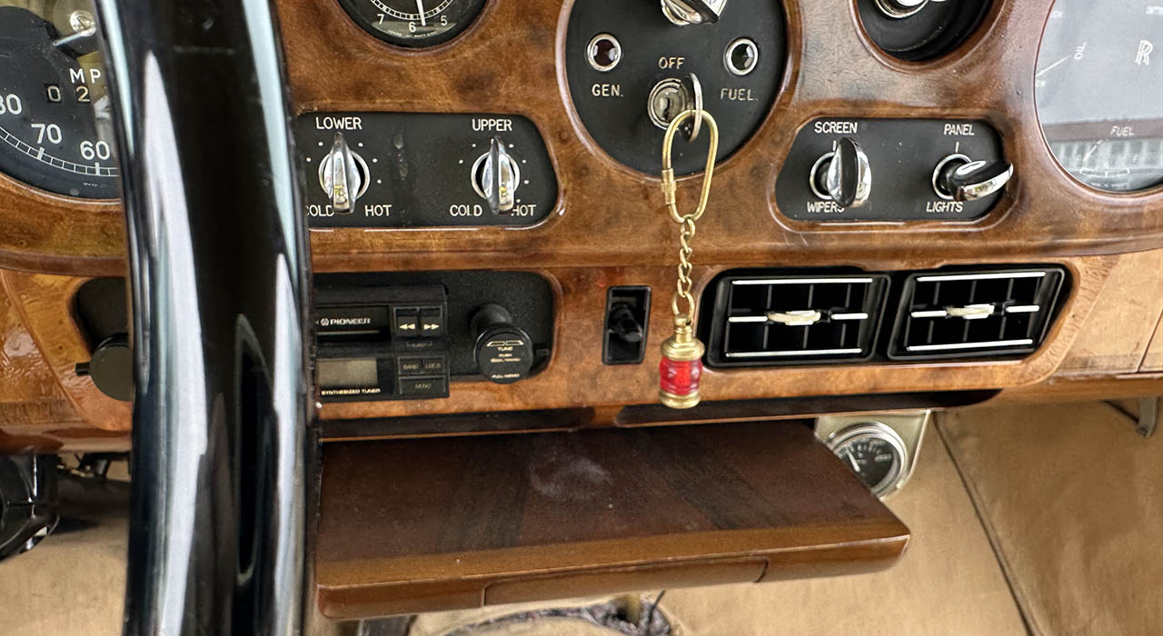 14th Image of a 1960 ROLLS ROYCE SILVER CLOUD 2