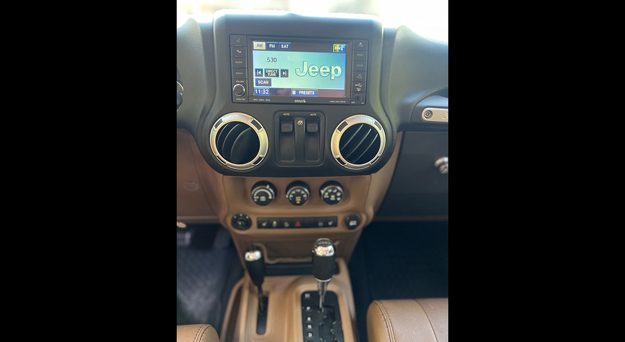 17th Image of a 2011 JEEP WRANGLER RUBICON