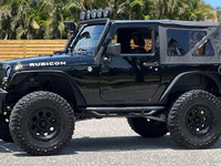 Image 3 of 29 of a 2011 JEEP WRANGLER RUBICON
