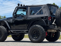 Image 7 of 29 of a 2011 JEEP WRANGLER RUBICON