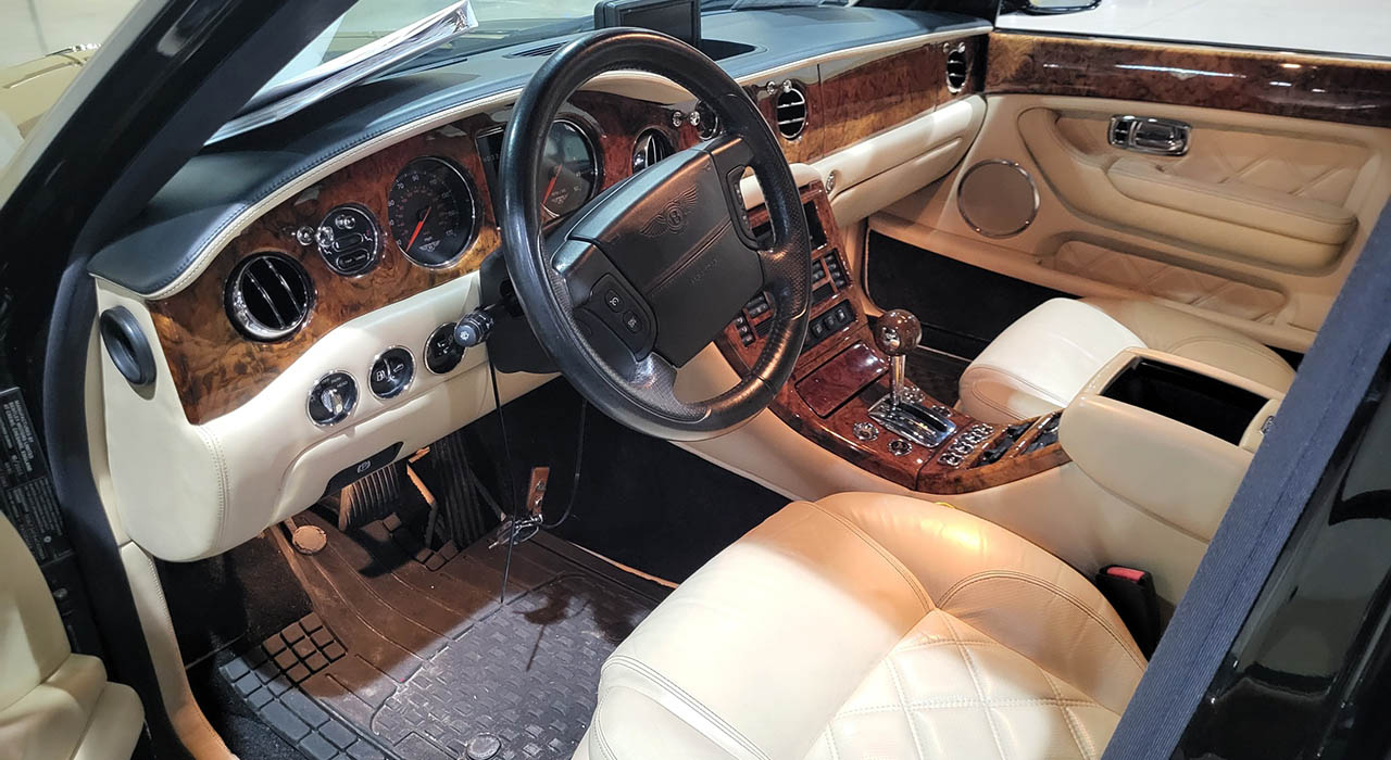 6th Image of a 2004 BENTLEY ARNAGE T
