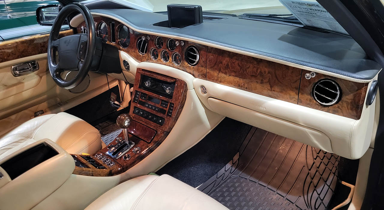 8th Image of a 2004 BENTLEY ARNAGE T