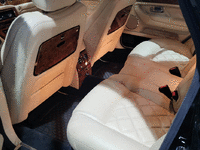 Image 8 of 9 of a 2004 BENTLEY ARNAGE T