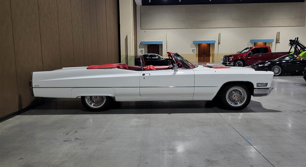 3rd Image of a 1968 CADILLAC DEVILLE