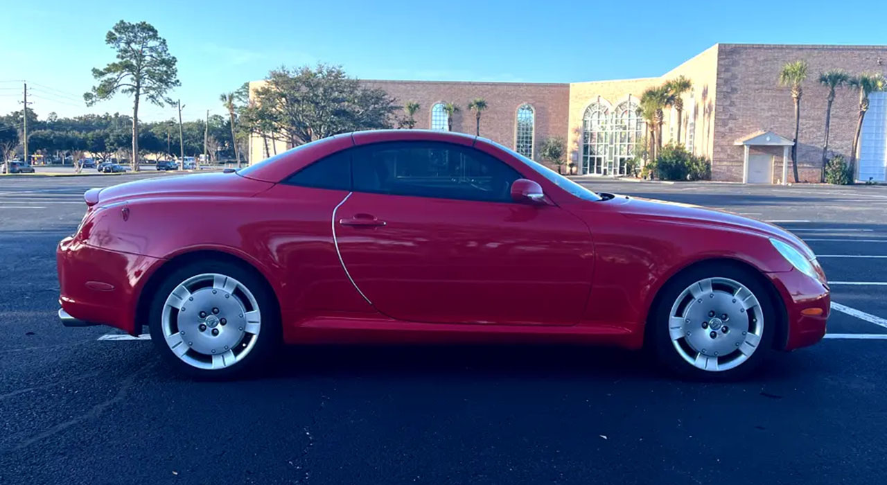 11th Image of a 2002 LEXUS SC 430