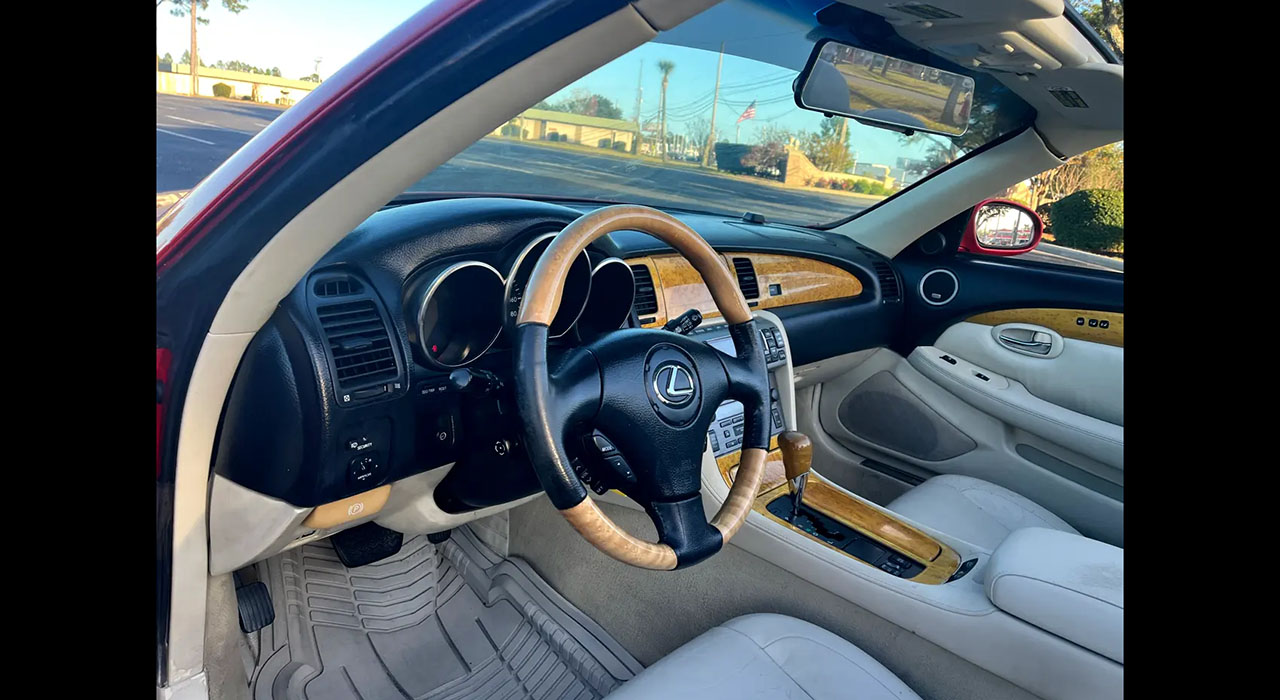 19th Image of a 2002 LEXUS SC 430