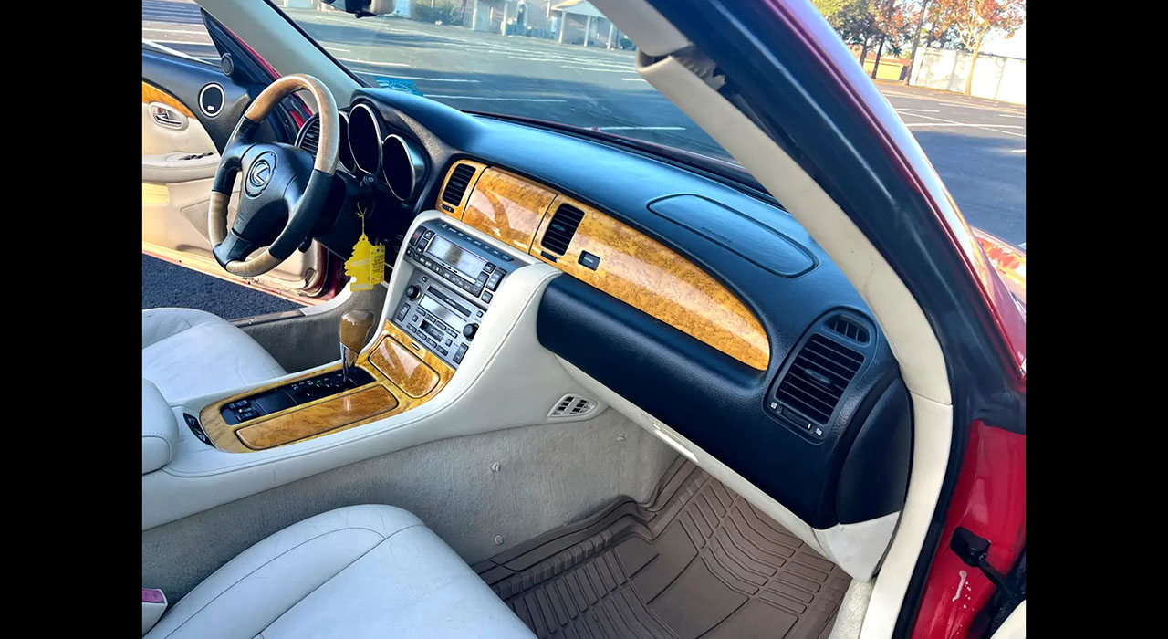 21st Image of a 2002 LEXUS SC 430