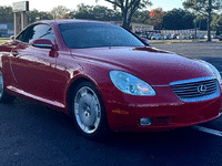 Image 4 of 31 of a 2002 LEXUS SC 430