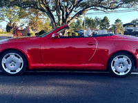 Image 9 of 31 of a 2002 LEXUS SC 430